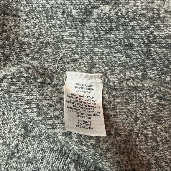 Hinge Sweater - Picture 4 of 8